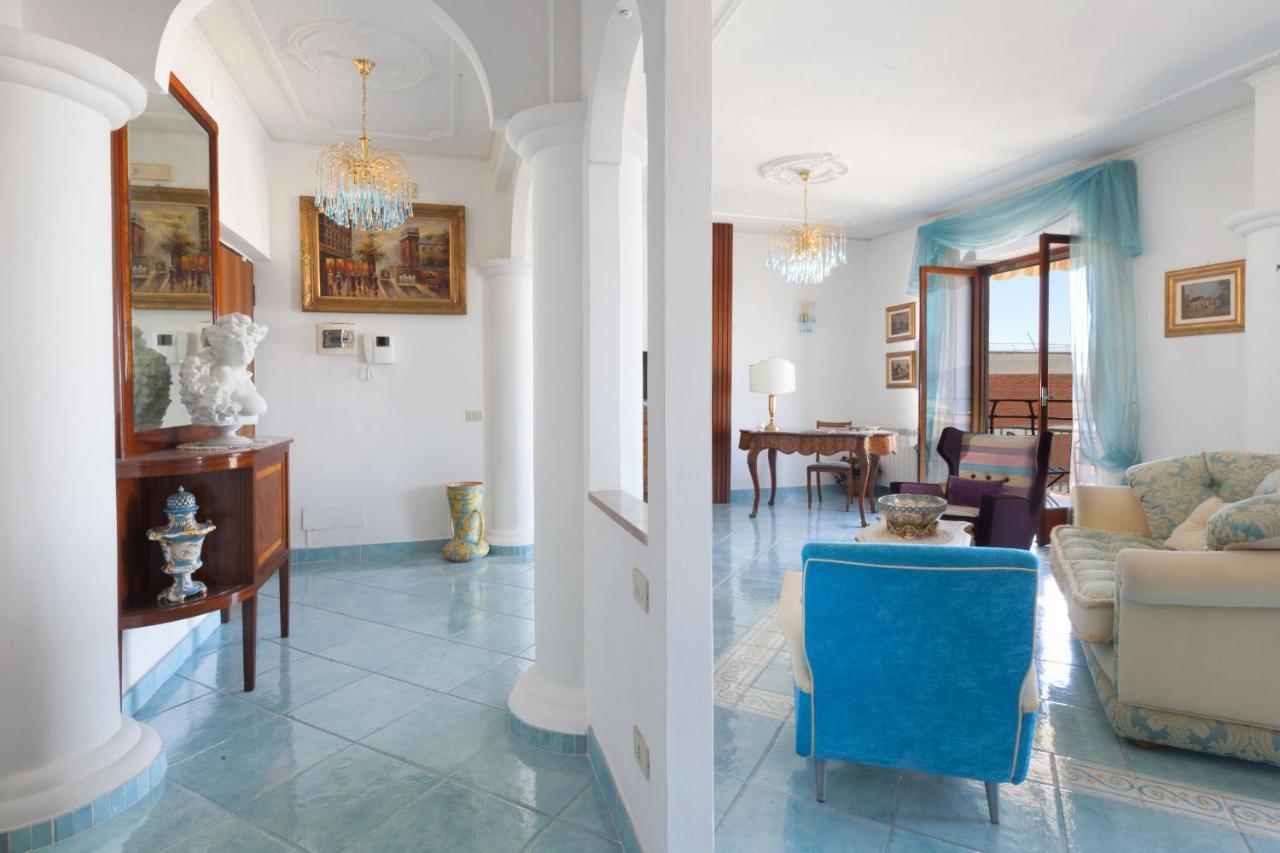 Amore Rentals - Appartamento Cielomare Сорренто Екстер'єр фото