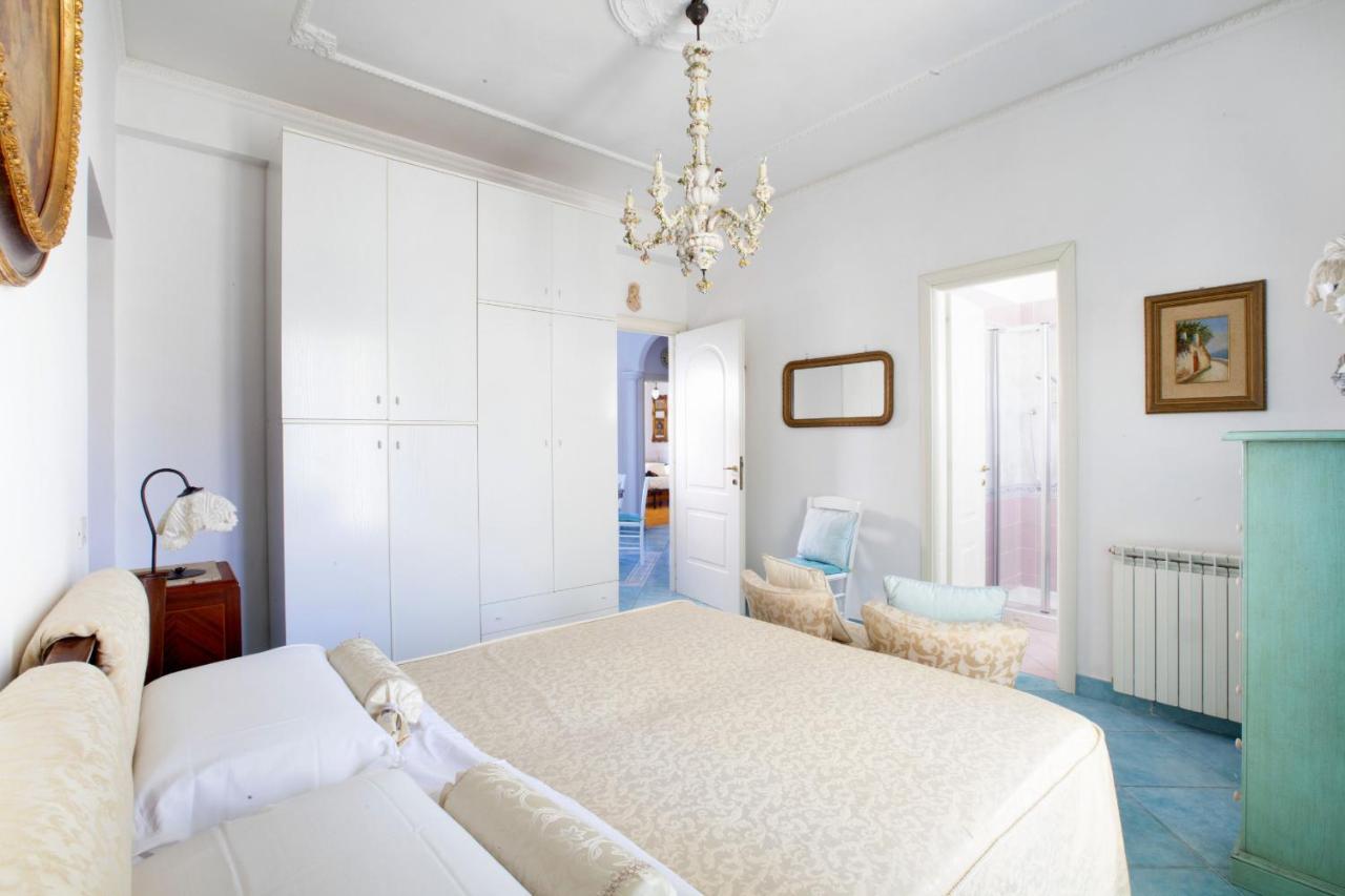 Amore Rentals - Appartamento Cielomare Сорренто Екстер'єр фото