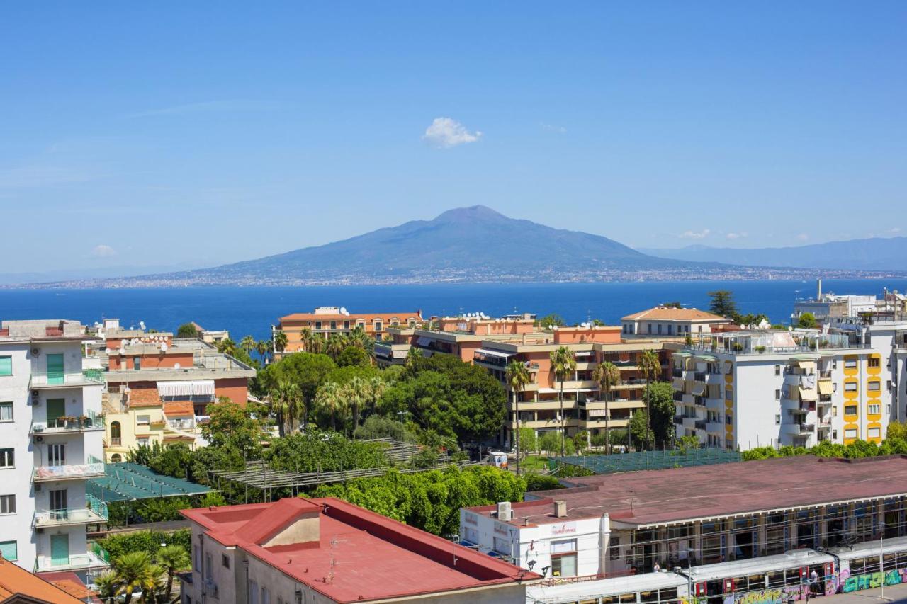 Amore Rentals - Appartamento Cielomare Сорренто Екстер'єр фото