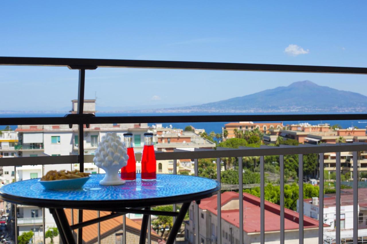 Amore Rentals - Appartamento Cielomare Сорренто Екстер'єр фото