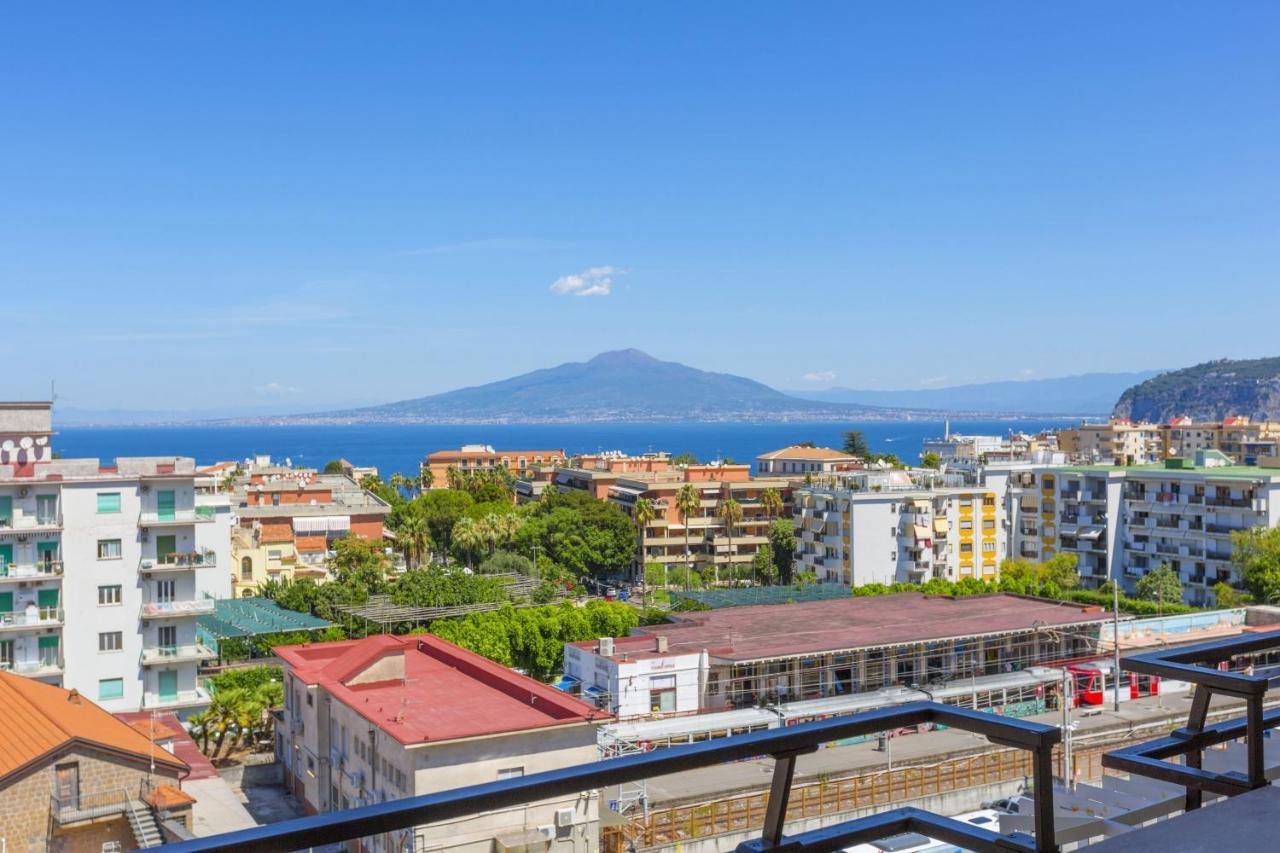Amore Rentals - Appartamento Cielomare Сорренто Екстер'єр фото