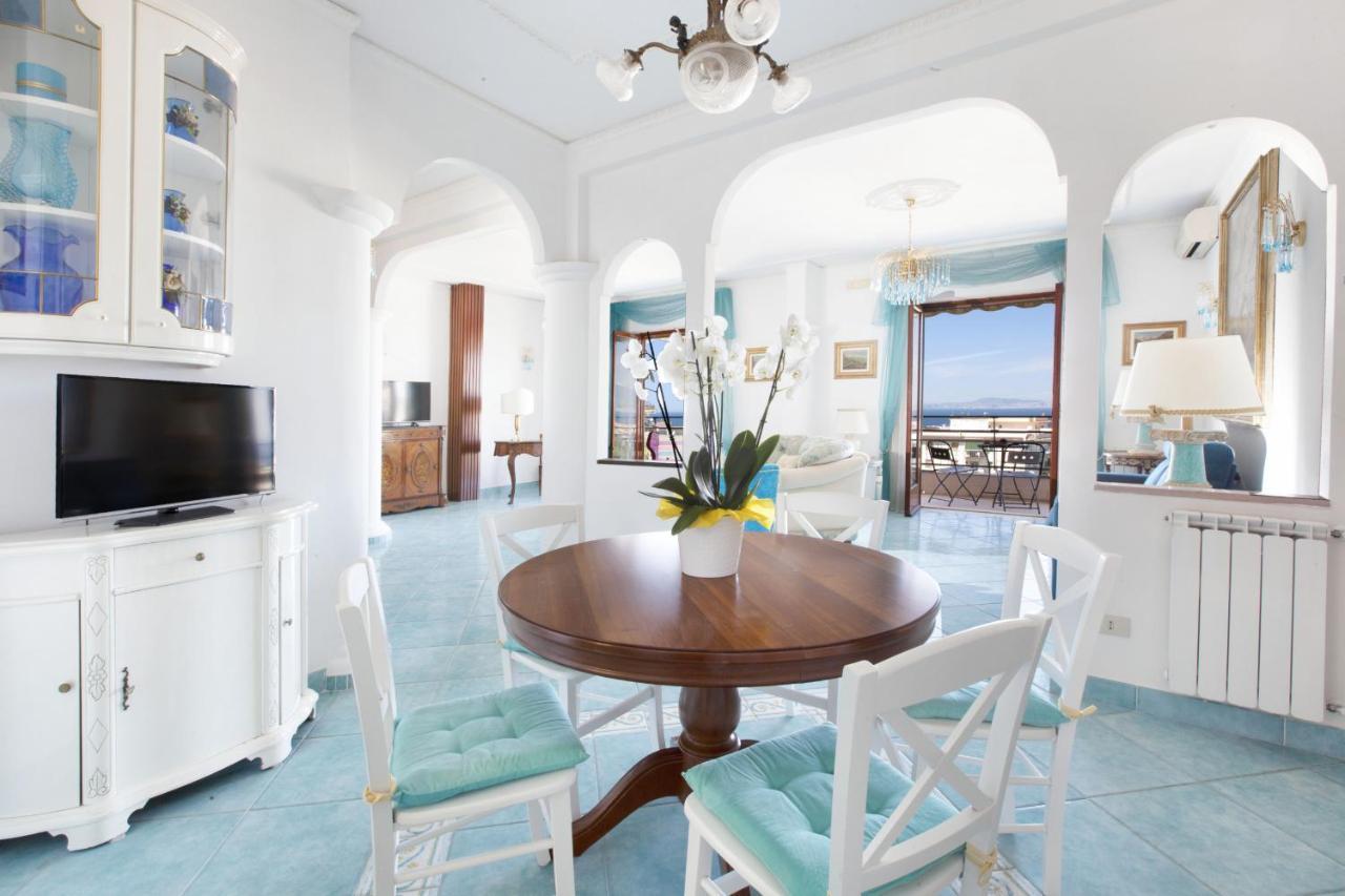 Amore Rentals - Appartamento Cielomare Сорренто Екстер'єр фото